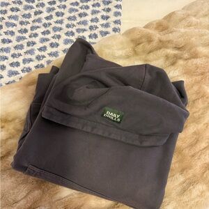 daily drills hoodie in vintage black